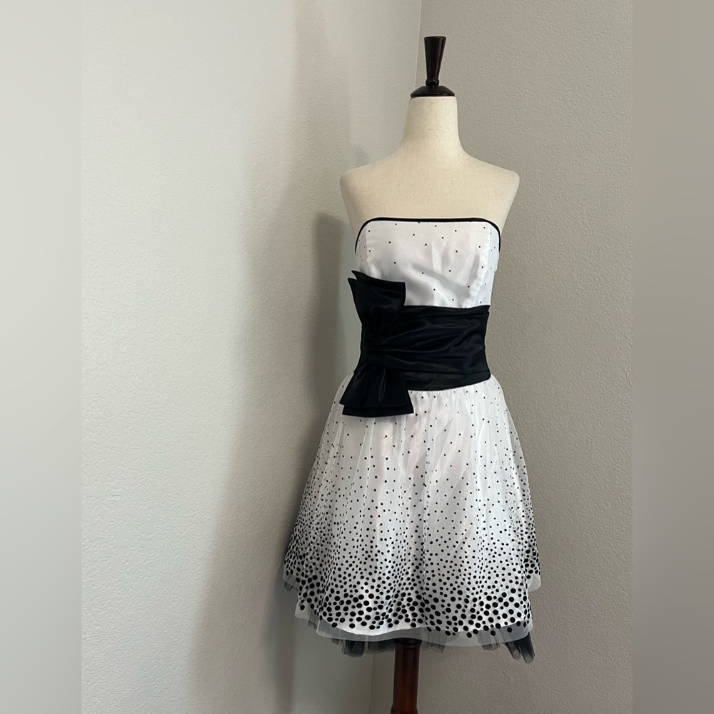 Jessica McClintock for Gunne Sax Black and White Strapless  Dress